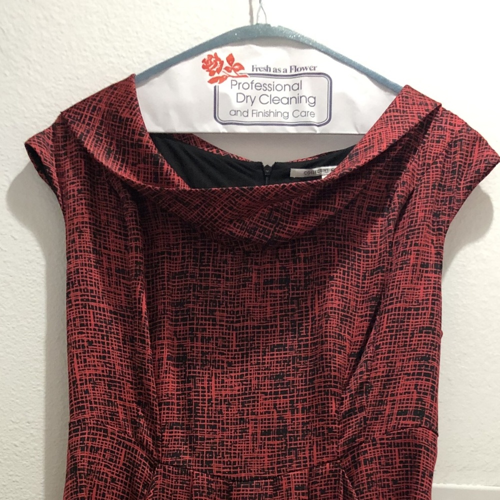 Red Dress - Picture 3 of 6